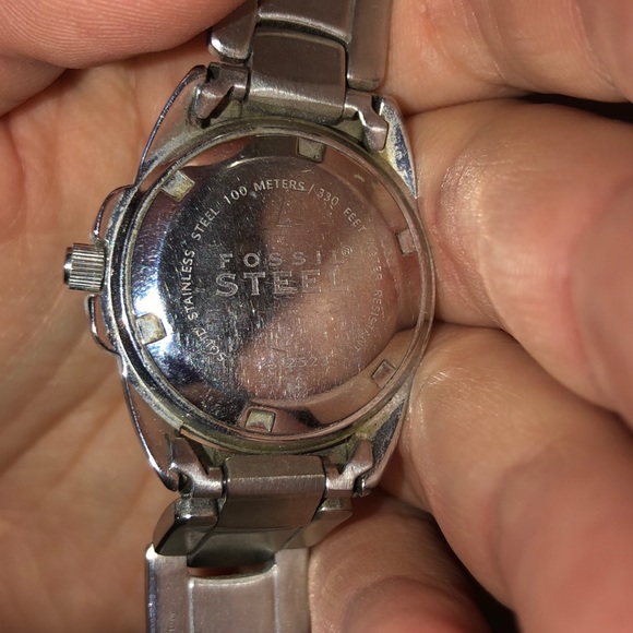 Ladies Fossil Watch - Picture 3 of 3